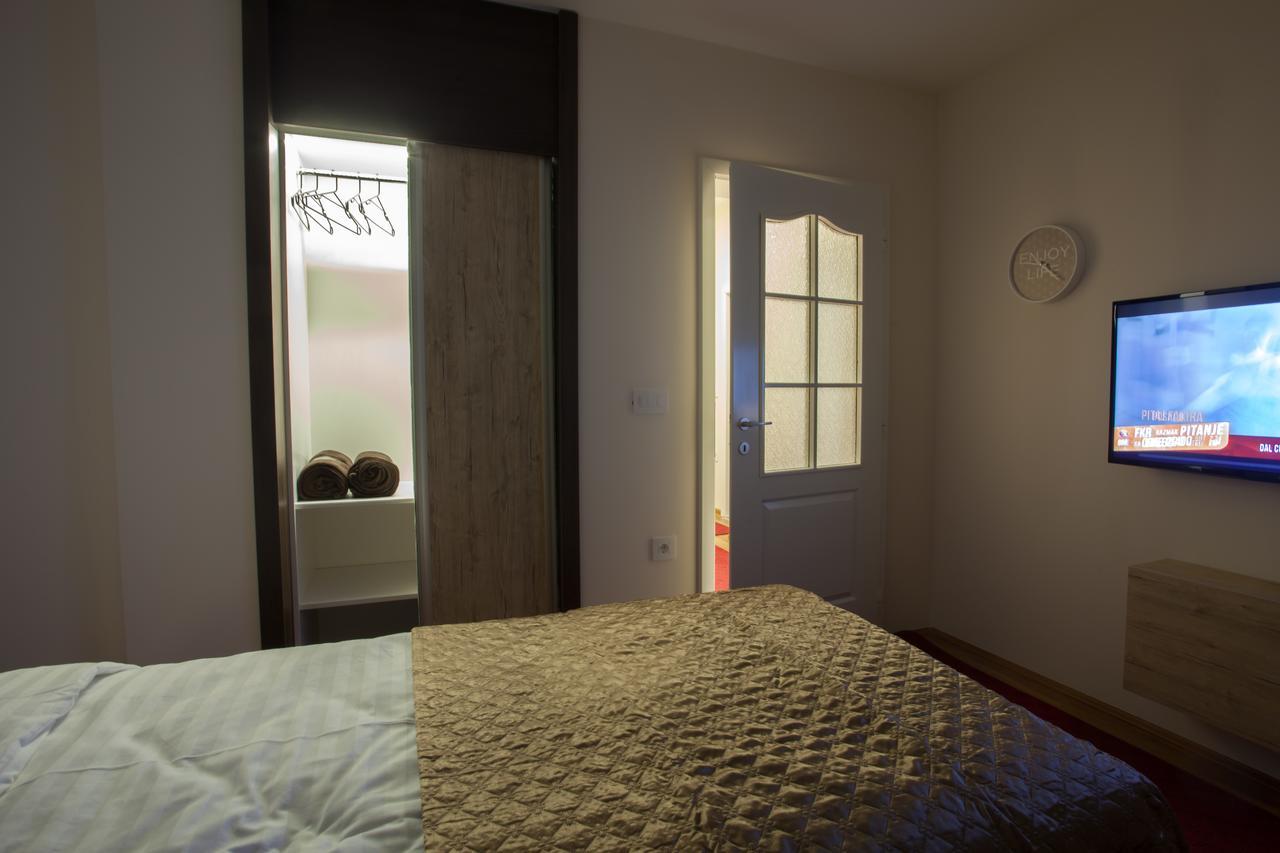 נובי פאזאר Apartmani Brocat מראה חיצוני תמונה