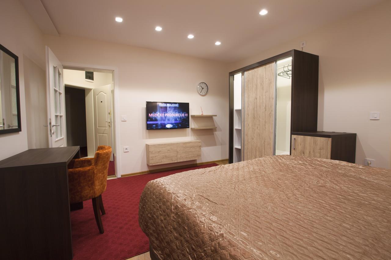 נובי פאזאר Apartmani Brocat מראה חיצוני תמונה