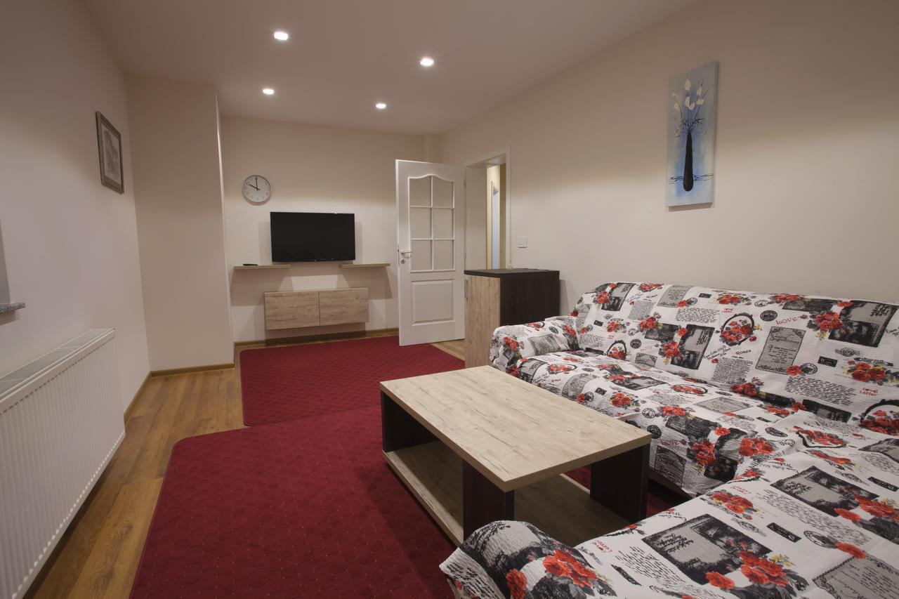 נובי פאזאר Apartmani Brocat מראה חיצוני תמונה